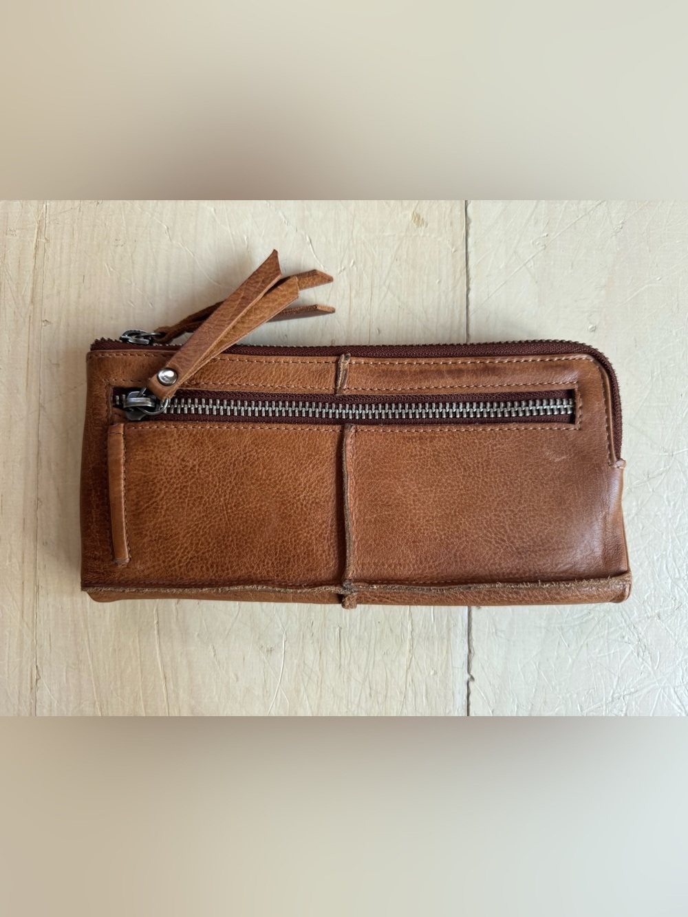 Latico Andi Leather Wallet - Picture 3 of 6